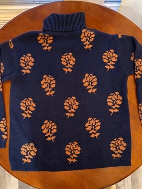 St. Johns Bay Turtle neck- Navy and Copper- Sz XL